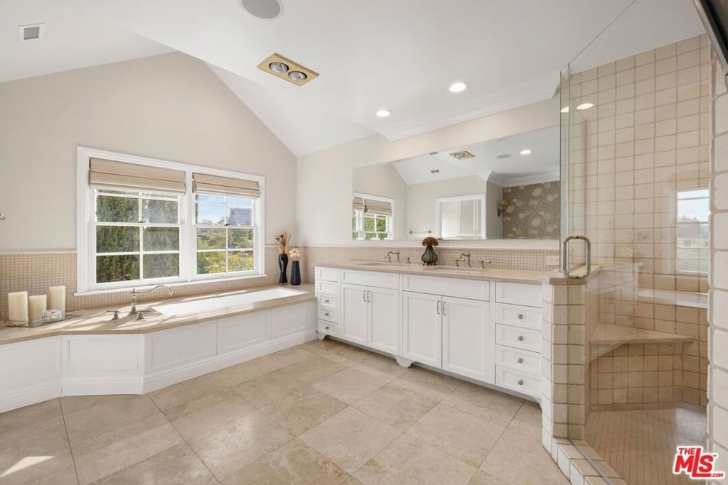 735 Thayer Avenue - Photo 11