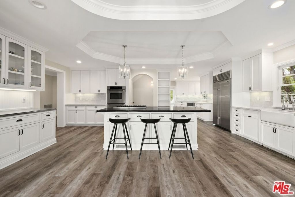 735 Thayer Avenue - Photo 4