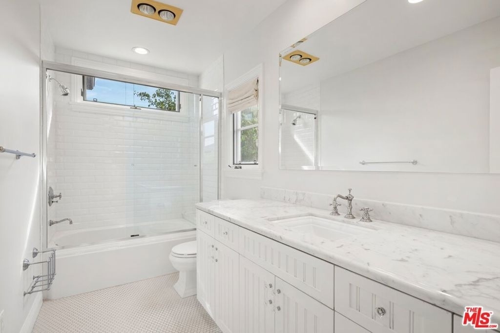 735 Thayer Avenue - Photo 14