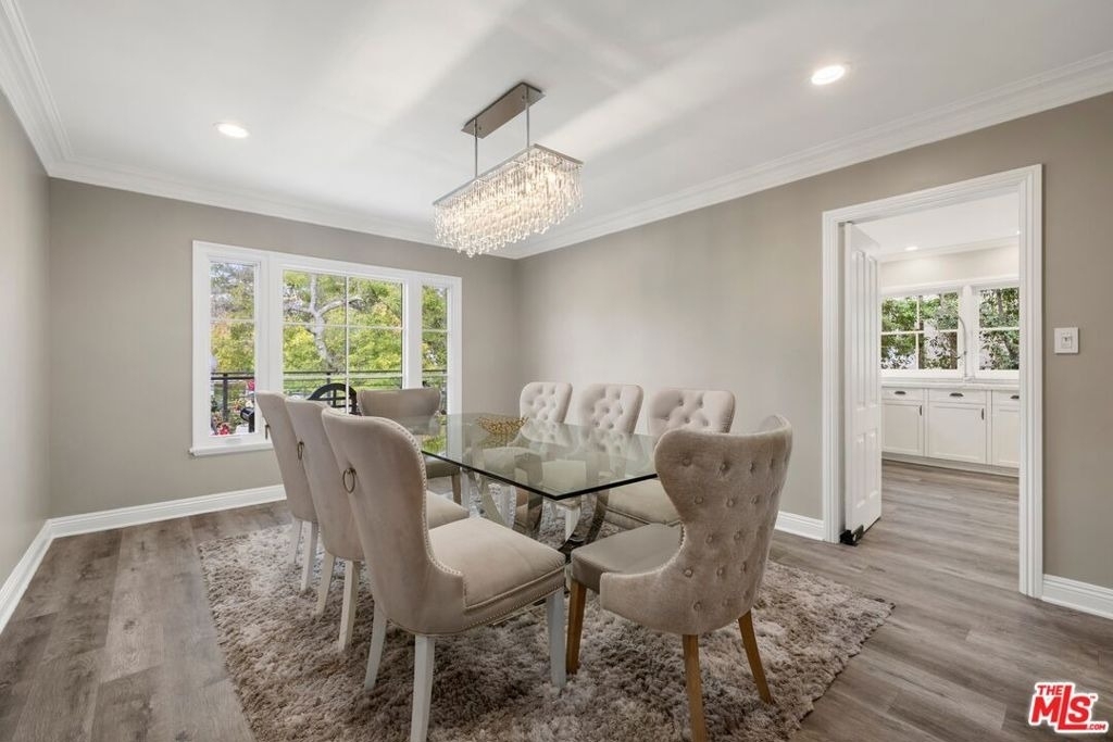 735 Thayer Avenue - Photo 3