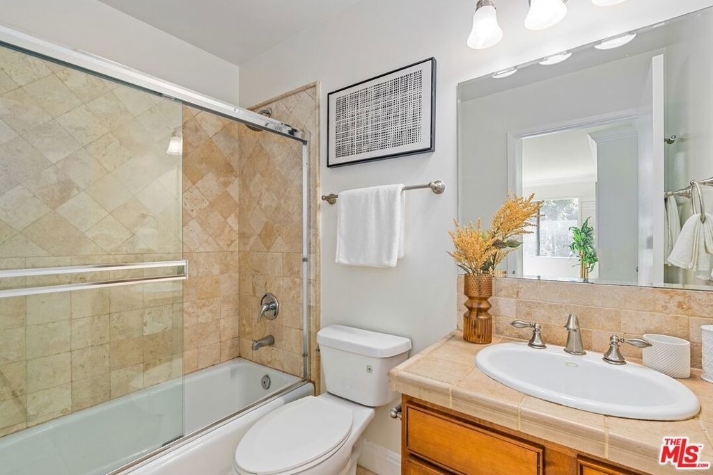 1716 Brockton Avenue - Photo 19