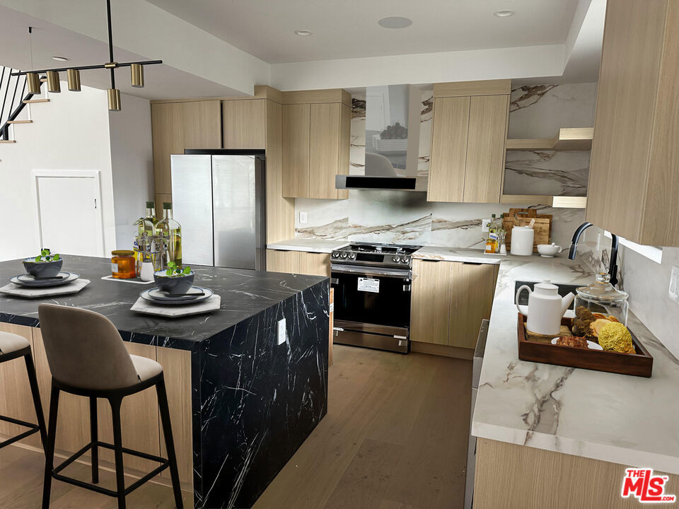 1900 20th Street - Photo 0
