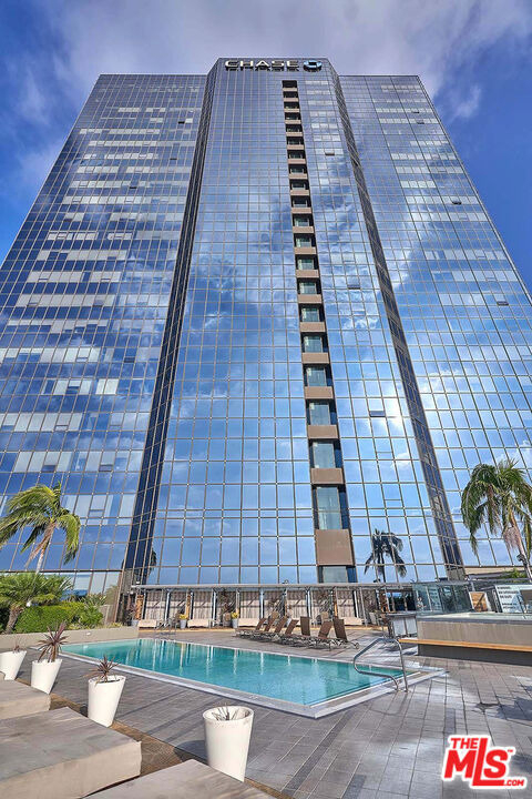1100 Wilshire Boulevard - Photo 19