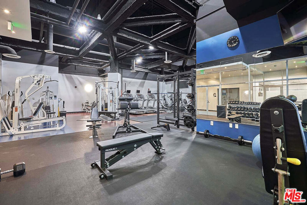 1100 Wilshire Boulevard - Photo 24