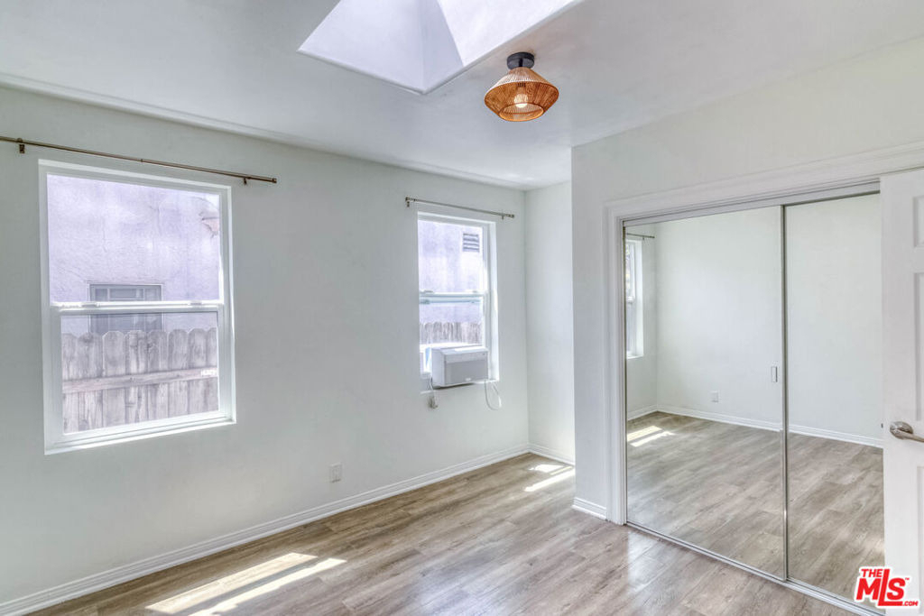 2127 Malcolm Avenue - Photo 23