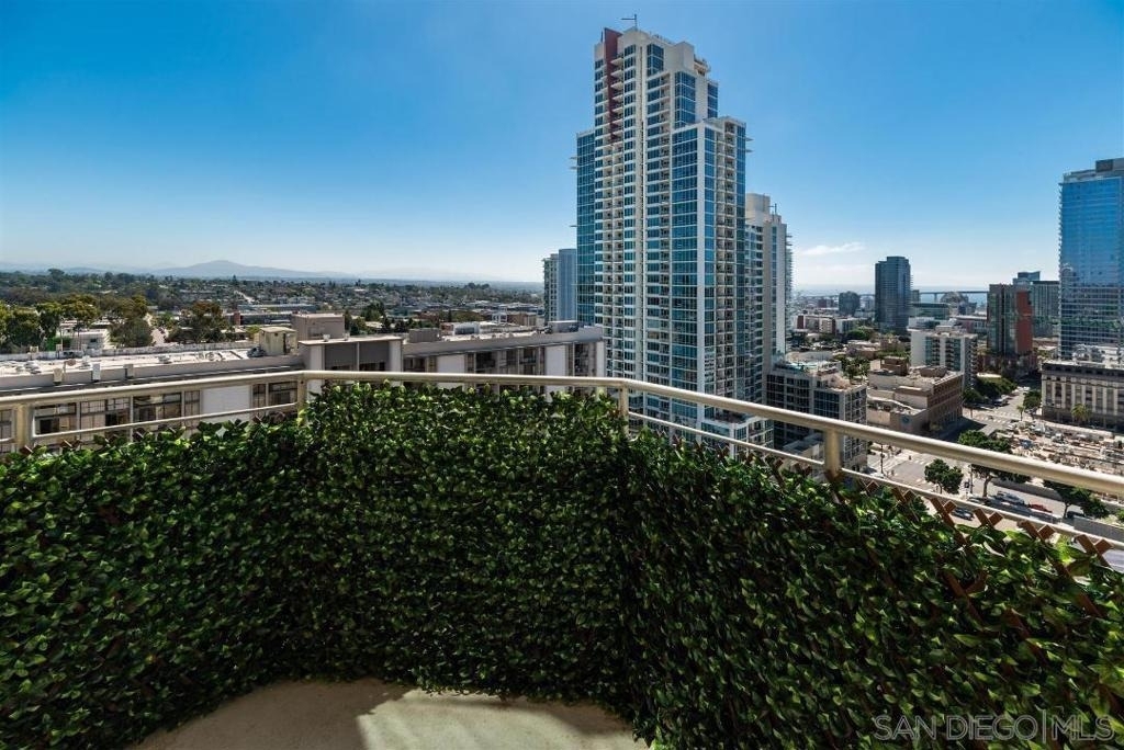 801 Ash Street - Photo 6