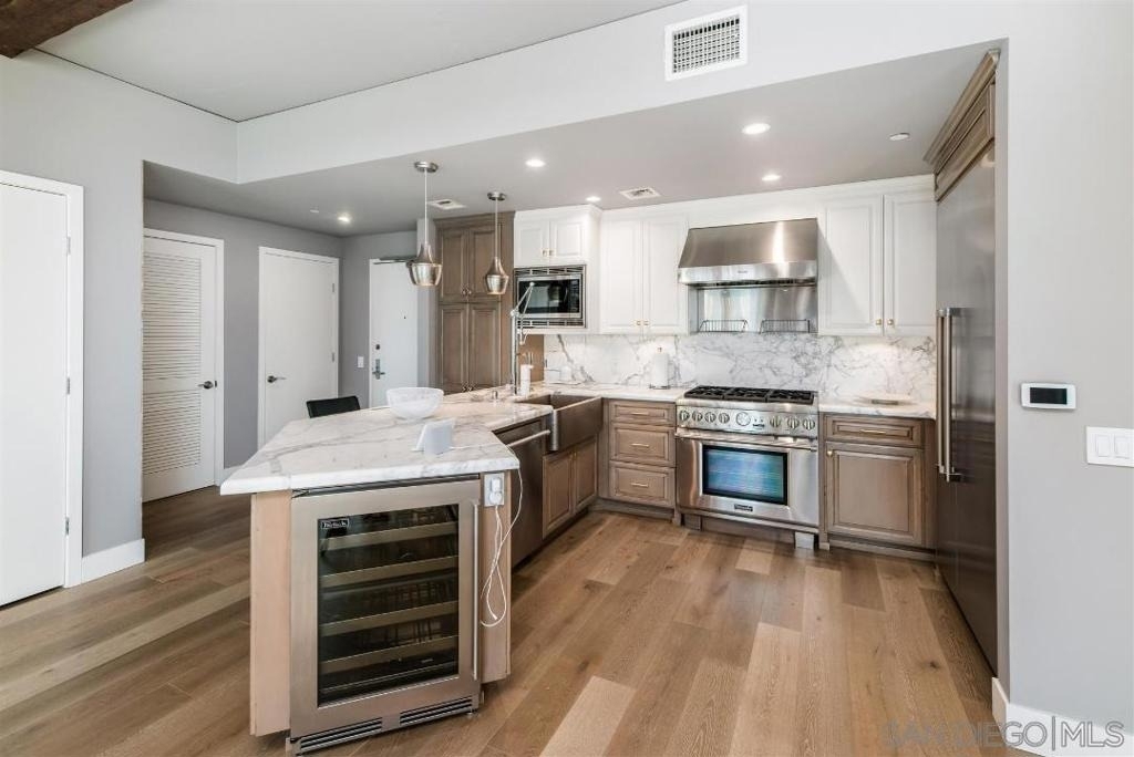 801 Ash Street - Photo 2