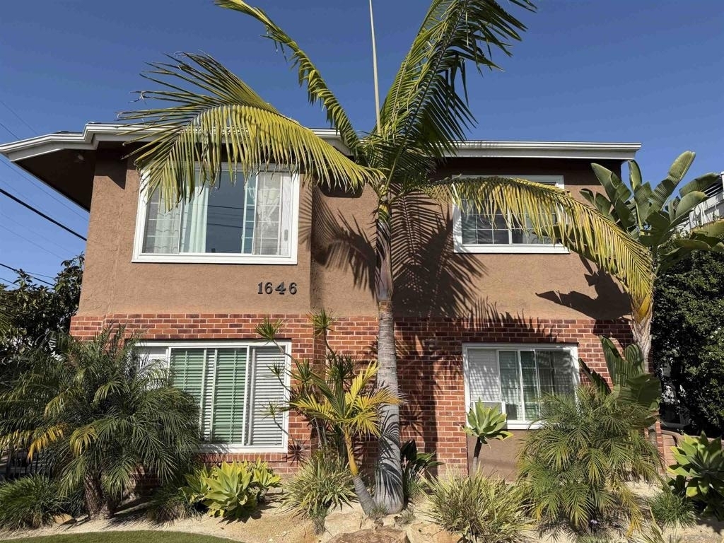 1646 Brookes Ave. - Photo 0
