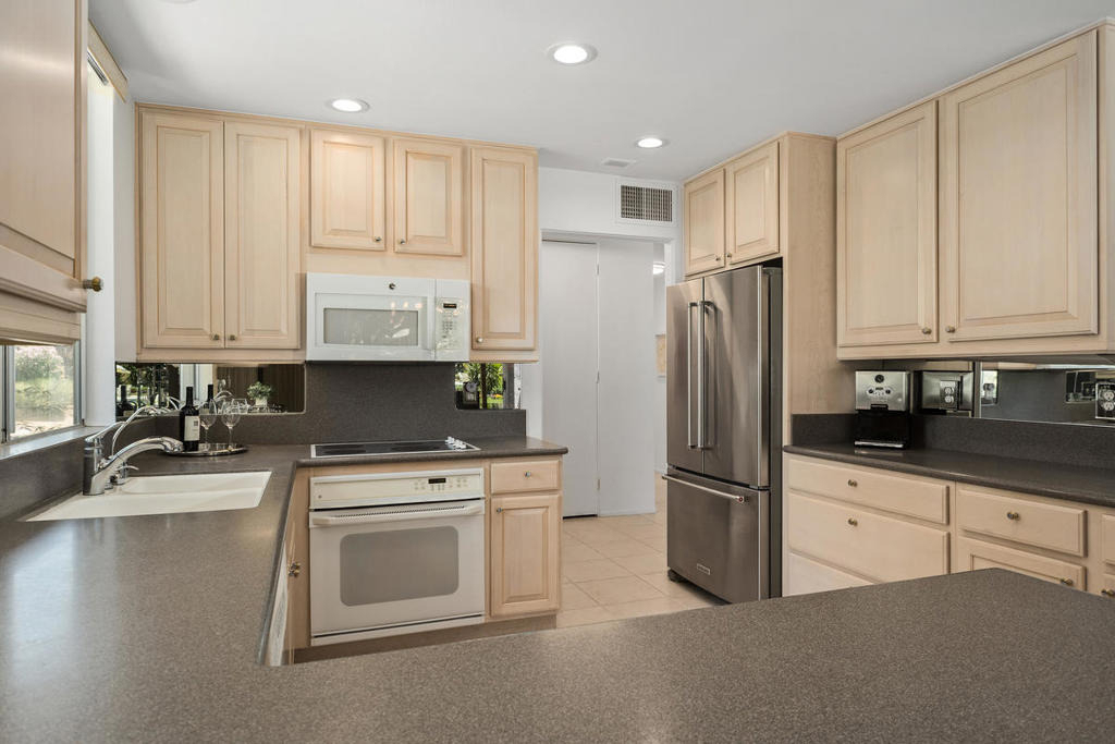 76895 Lark Drive - Photo 7