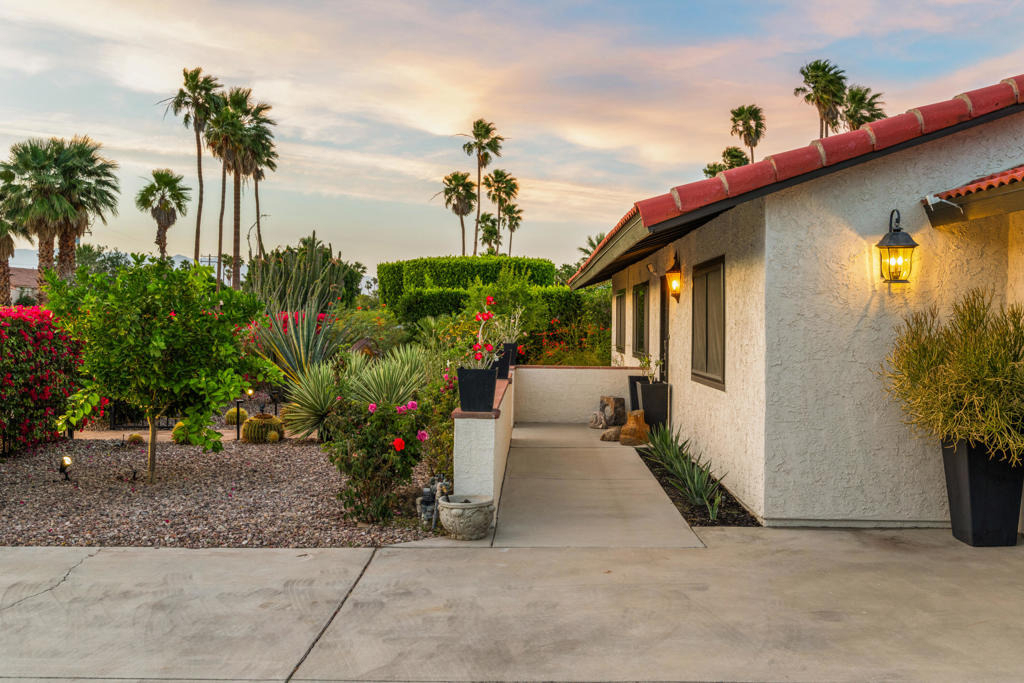 2200 E Acacia Road N - Photo 63