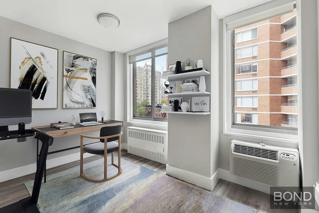 Second Avenue - Photo 3