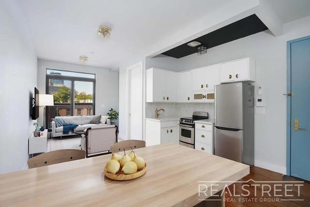 489 Washington Avenue - Photo 0