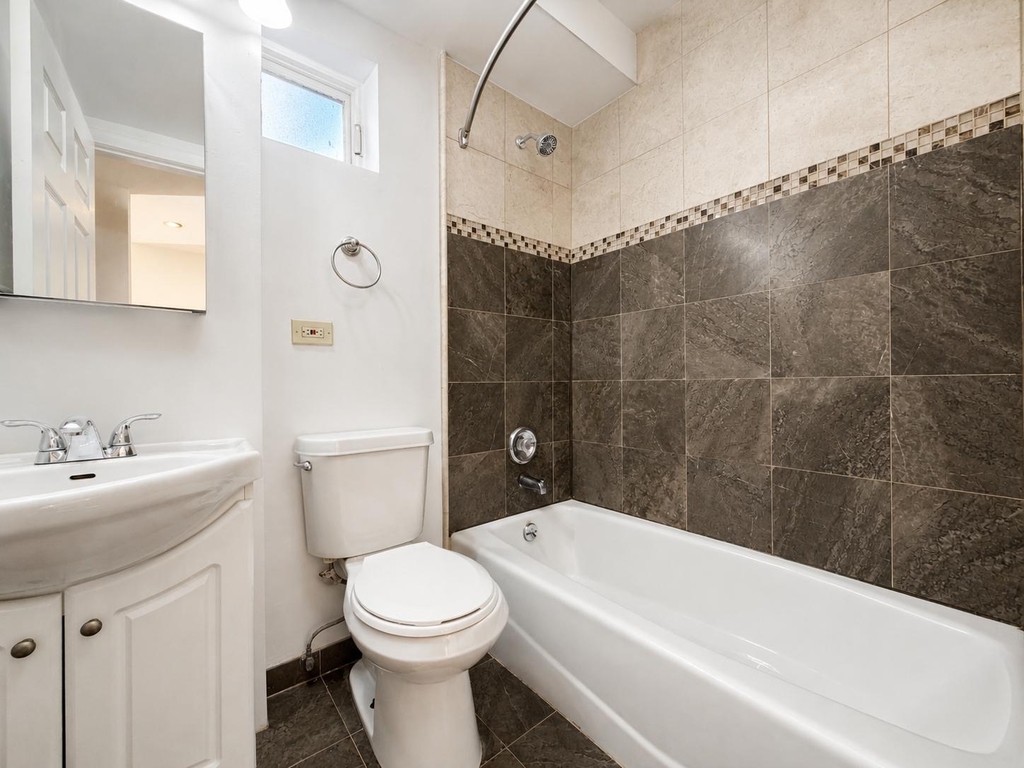 401 East 68th Street - Photo 16