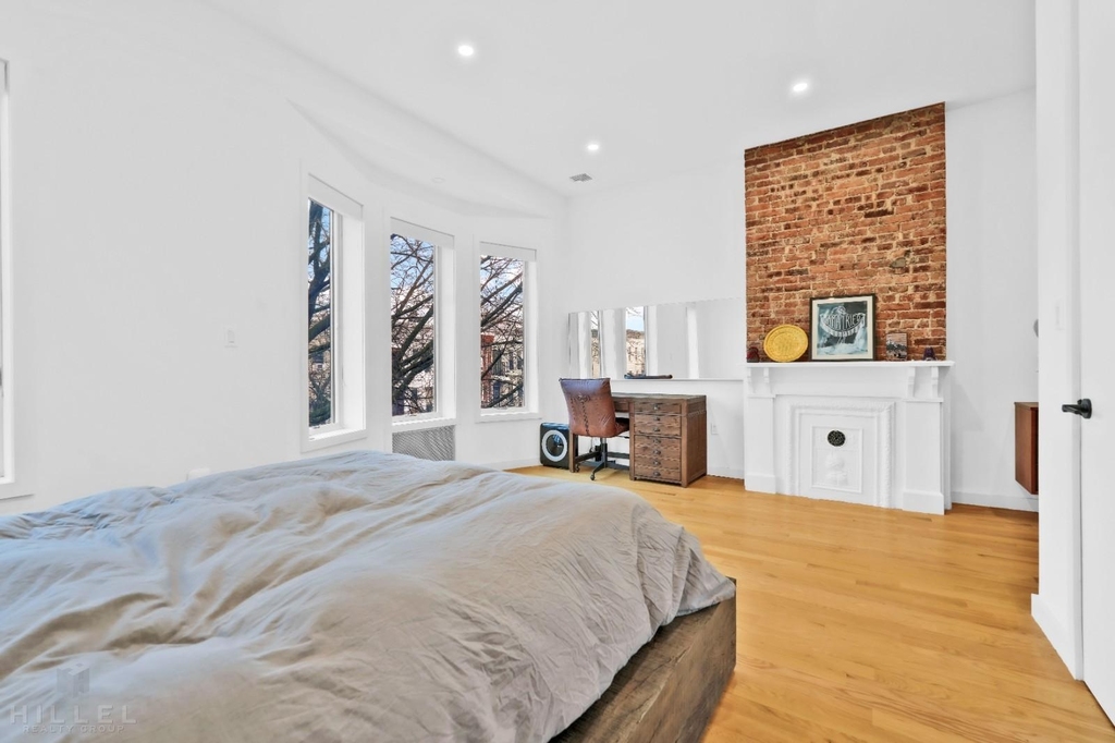 729 Chauncey Street - Photo 8