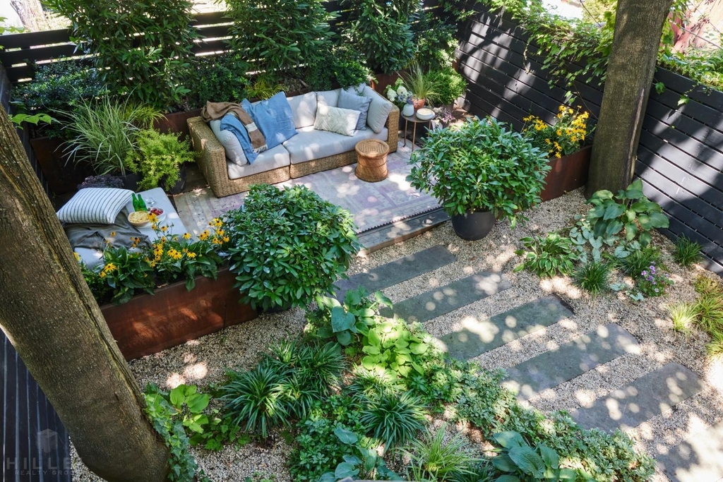 729 Chauncey Street - Photo 16