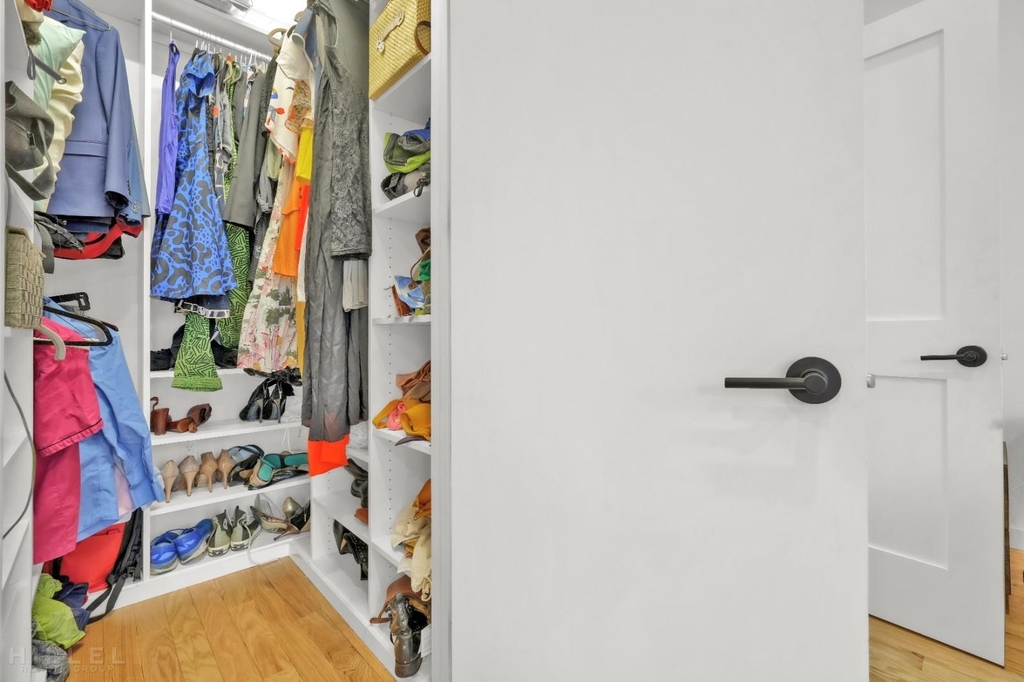 729 Chauncey Street - Photo 9