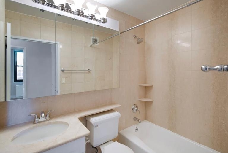 East 31st Street - Photo 4