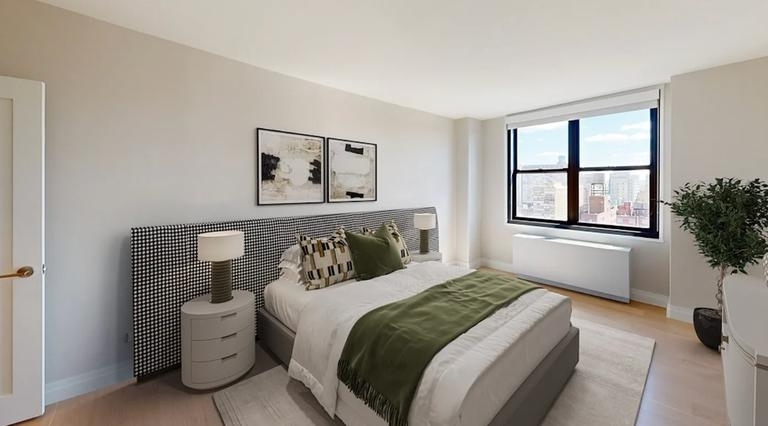 East 31st Street - Photo 2