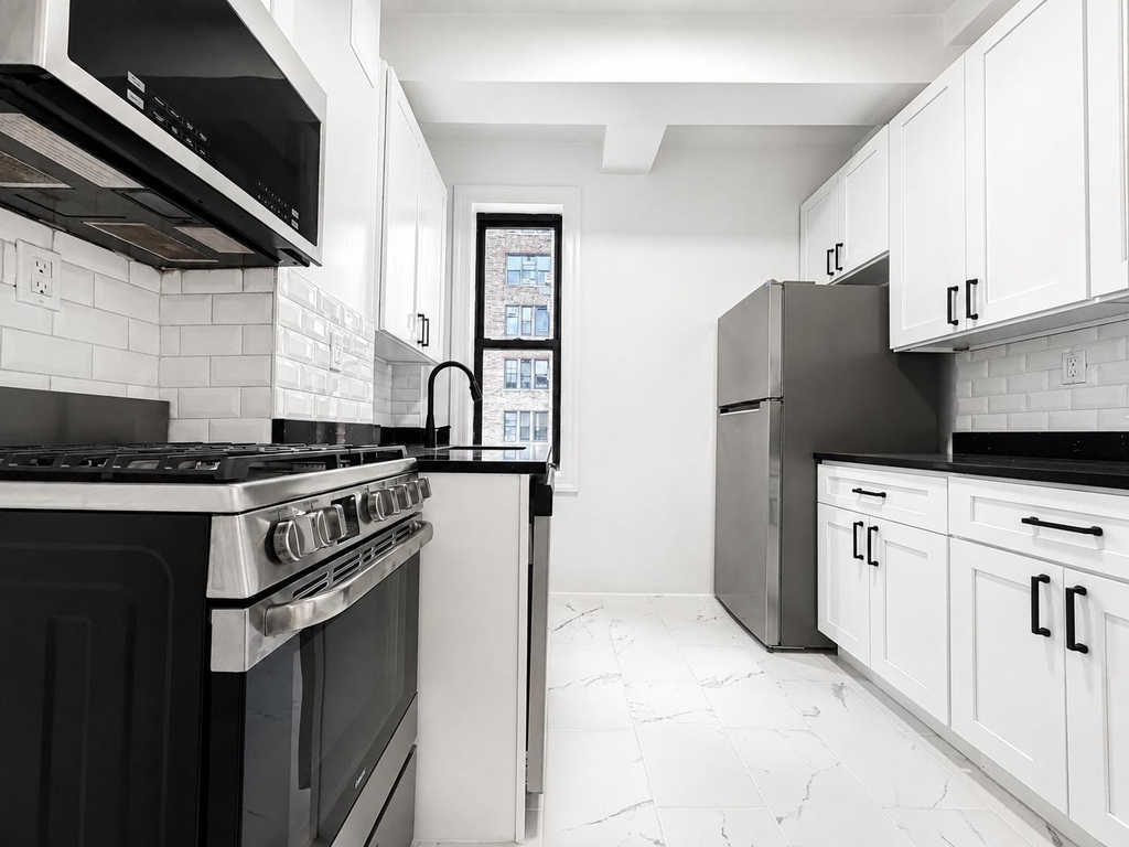308 West 104th Street - Photo 9