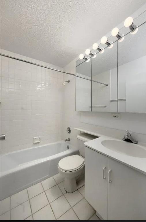 East 29th Street - Photo 3
