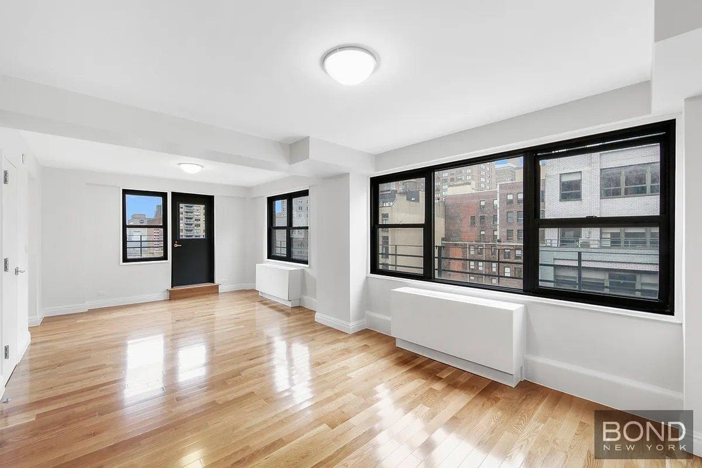 East 33rd Street - Photo 0