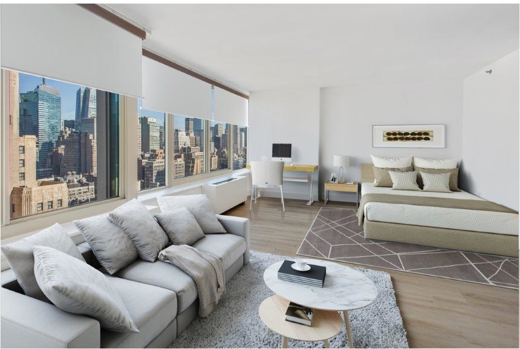315 W 33rd St - Photo 0