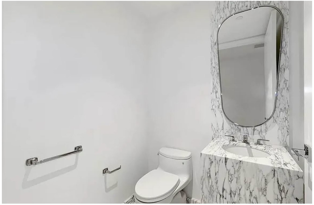 50 W 66th St - Photo 11