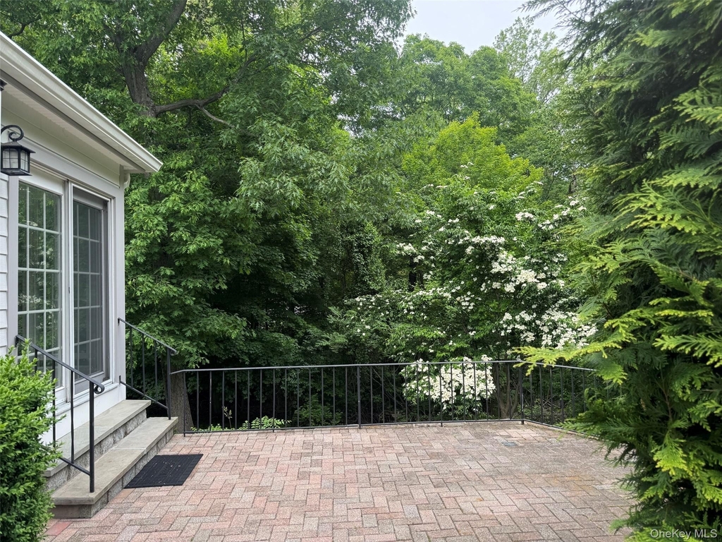 7 Moss Run - Photo 3