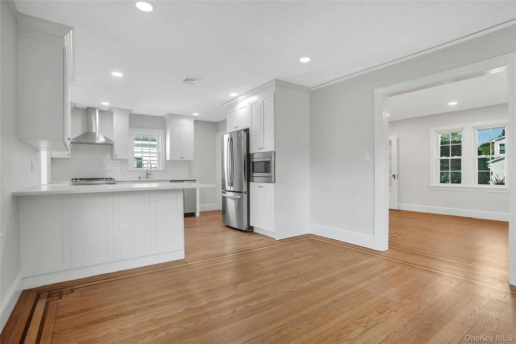 92 Hillside Avenue - Photo 8