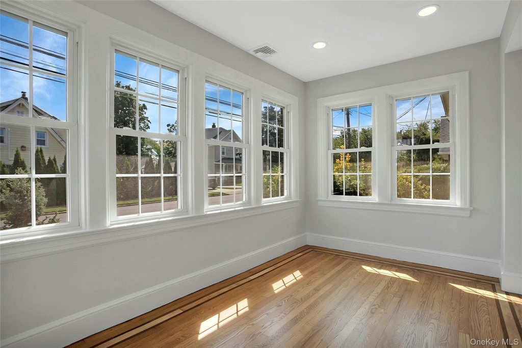 92 Hillside Avenue - Photo 5