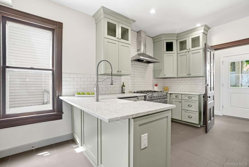 834 John Street - Photo 15
