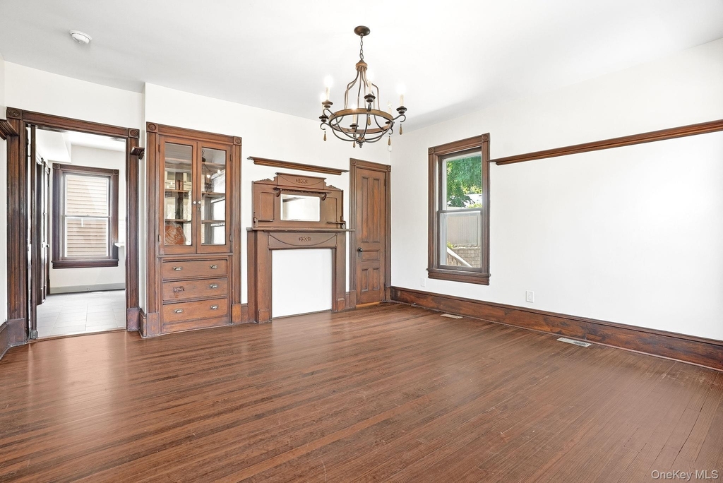 834 John Street - Photo 10