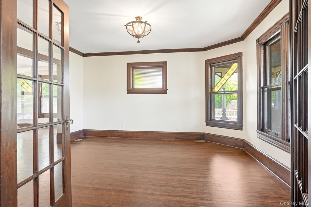 834 John Street - Photo 8