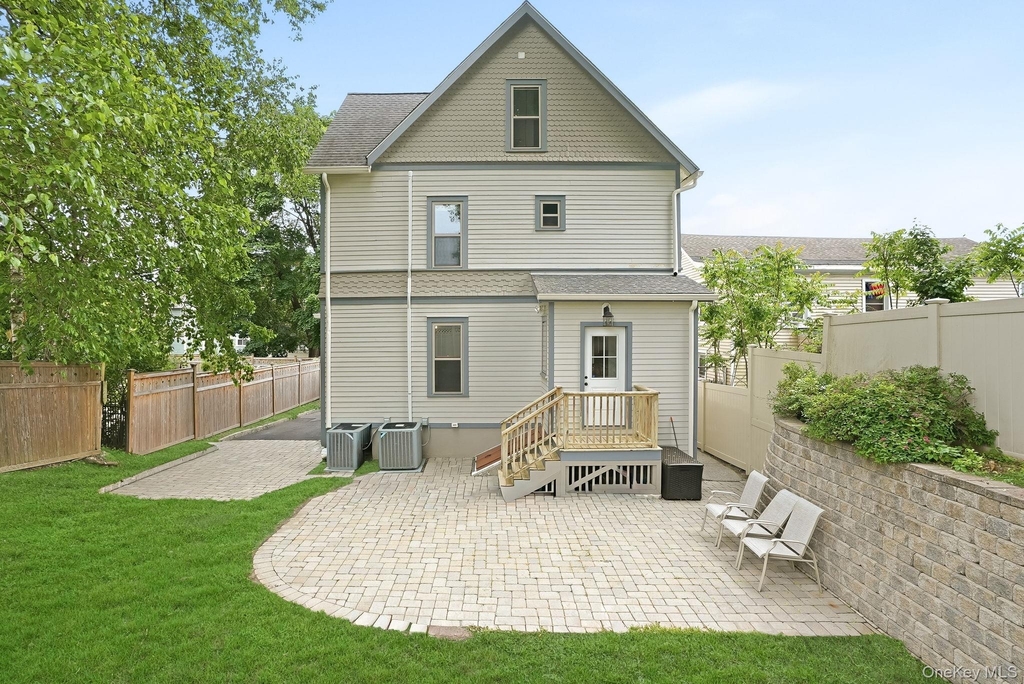 834 John Street - Photo 29