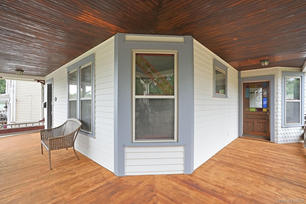 834 John Street - Photo 3