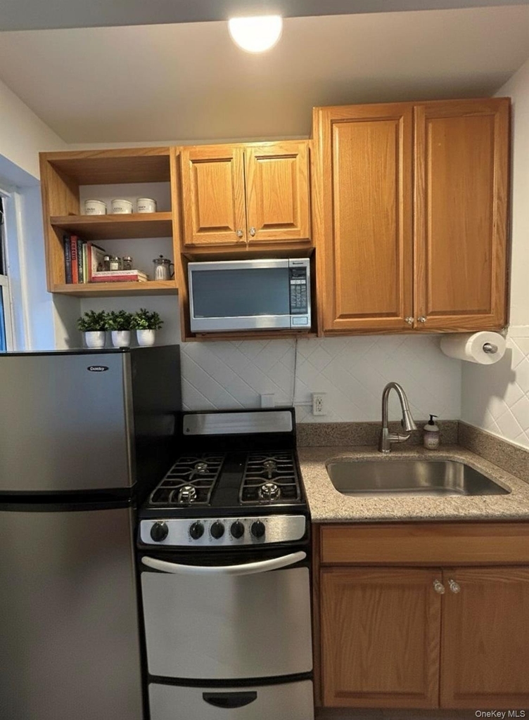 210 Pelham Road - Photo 1