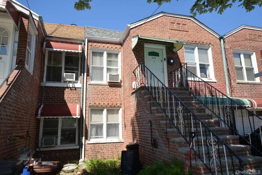 84-26 Little Neck Parkway - Photo 11