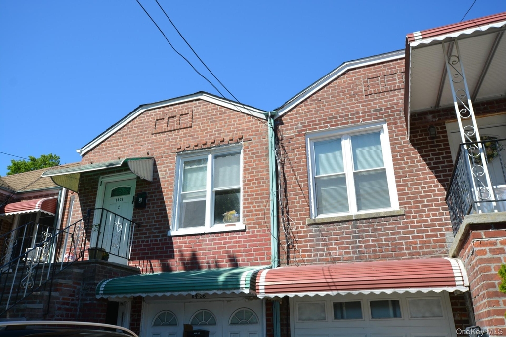 84-26 Little Neck Parkway - Photo 12