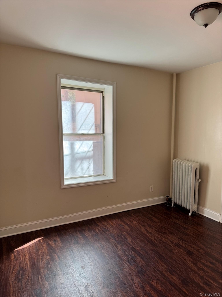 249 Mclean Avenue - Photo 5