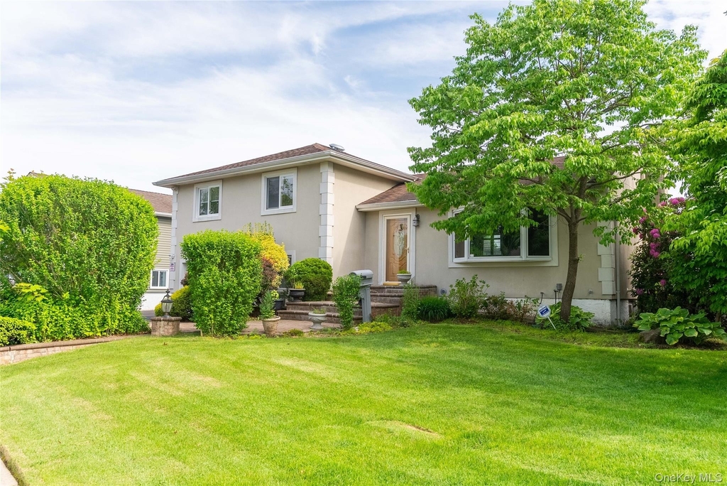 6 Manor Drive - Photo 2
