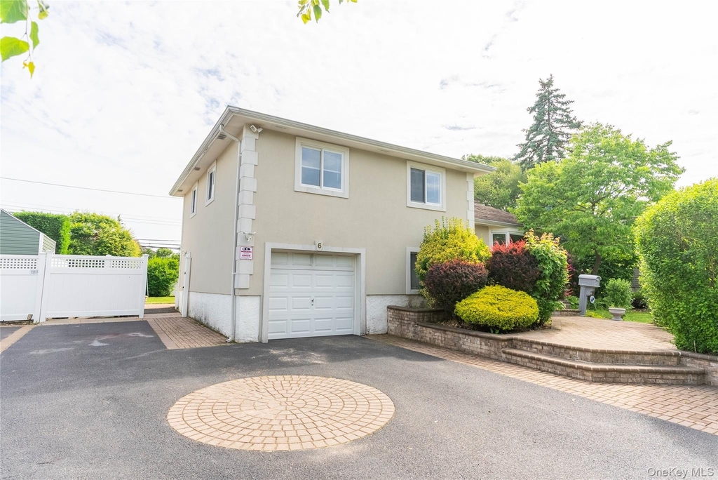 6 Manor Drive - Photo 3