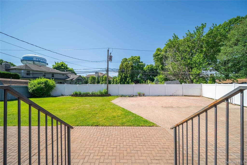 6 Manor Drive - Photo 23