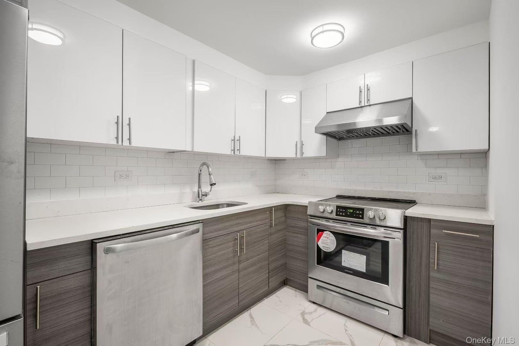 7009 45th Avenue - Photo 8