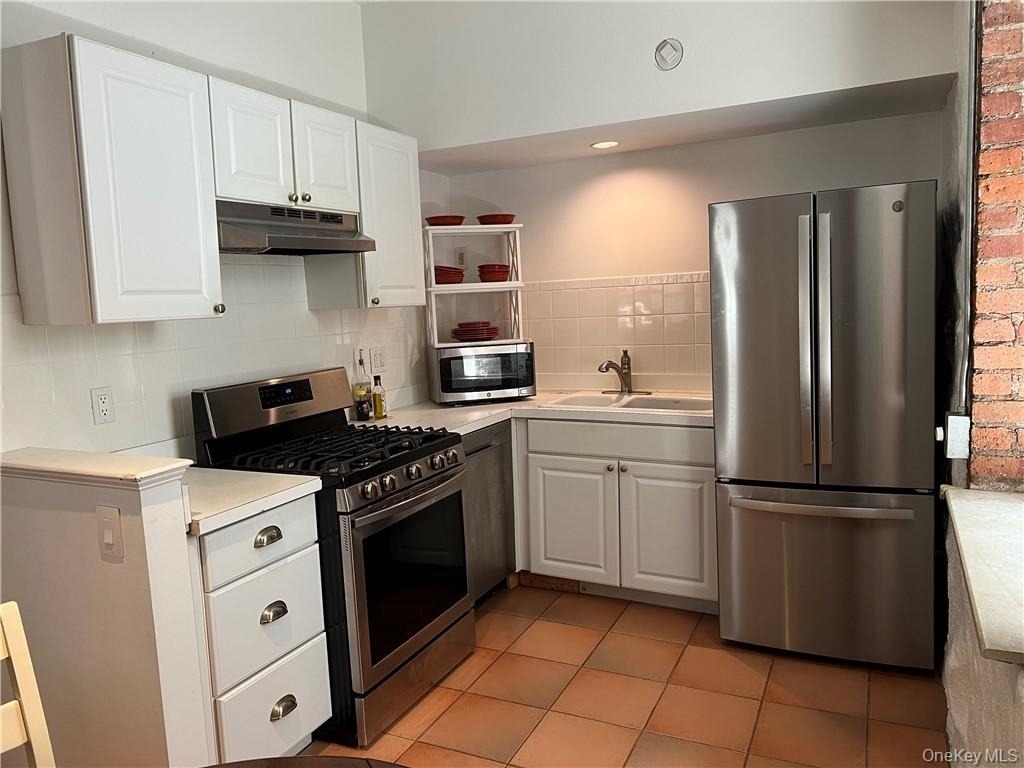 300 Ferdon Avenue - Photo 12