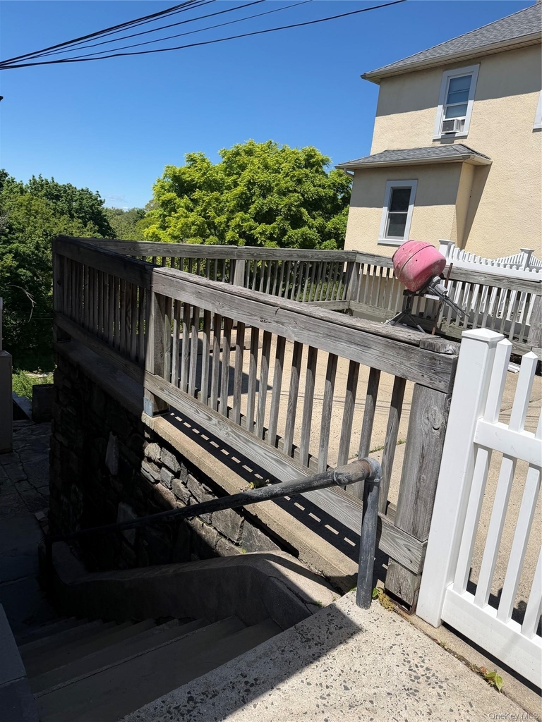 9 Franklin Street - Photo 8
