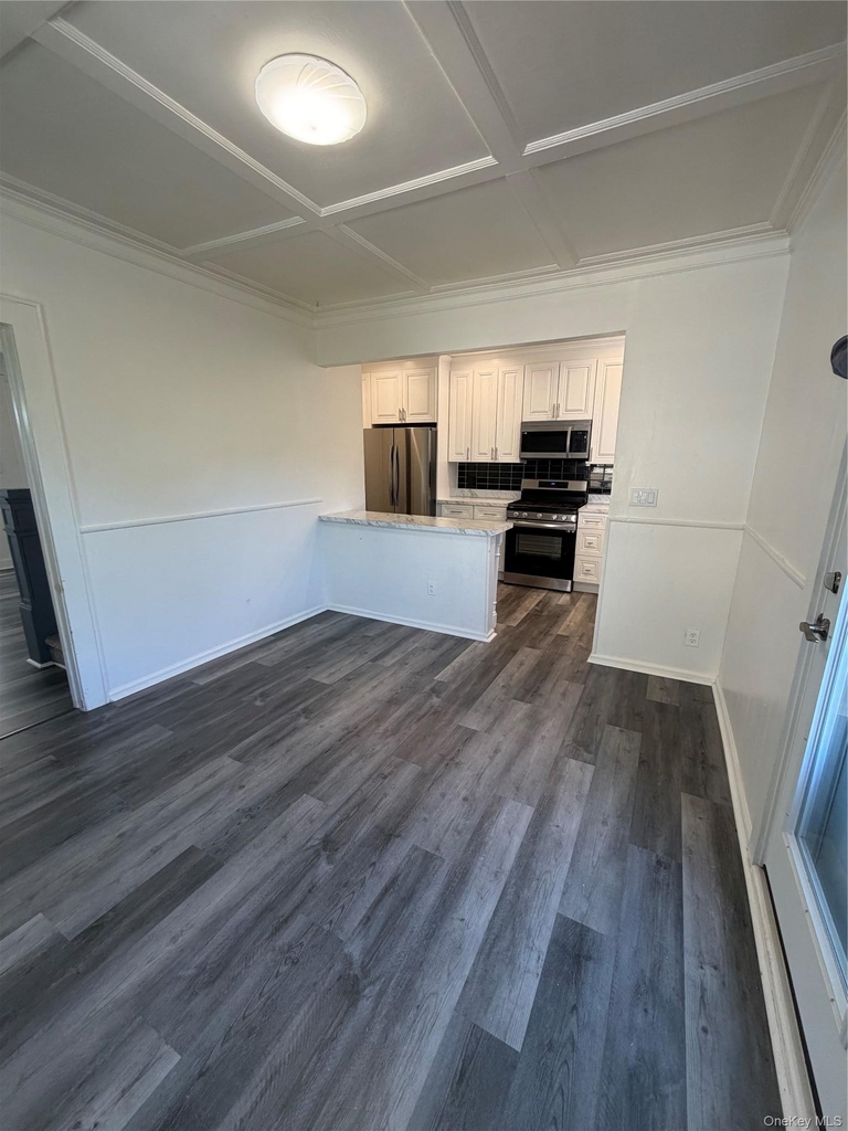 9 Franklin Street - Photo 3