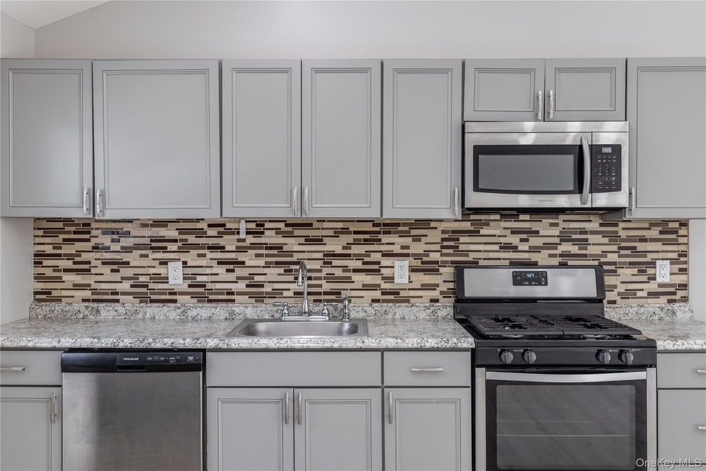579 Fire Island Avenue - Photo 3