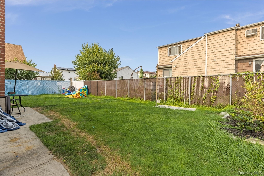 579 Fire Island Avenue - Photo 10