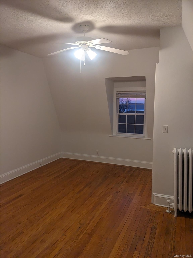 11 Maurice Avenue - Photo 9