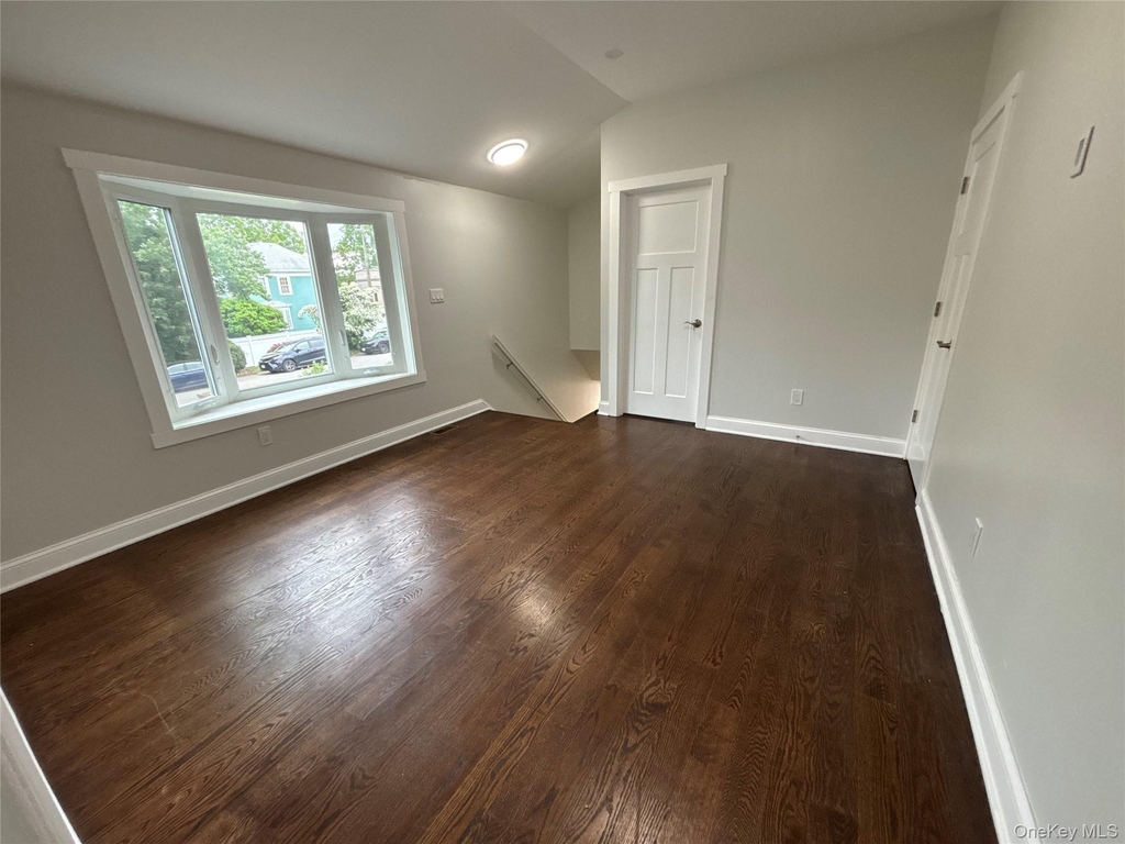 21 Prime Avenue - Photo 8